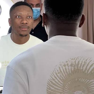 Microblading für Männer – Beratungsgespräch